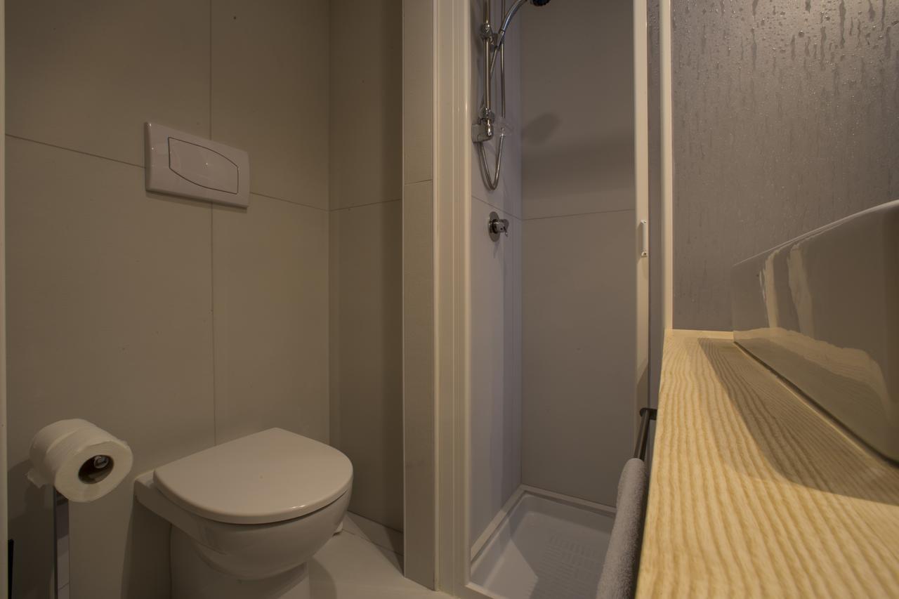 טרפאני Tramura Guest House מראה חיצוני תמונה